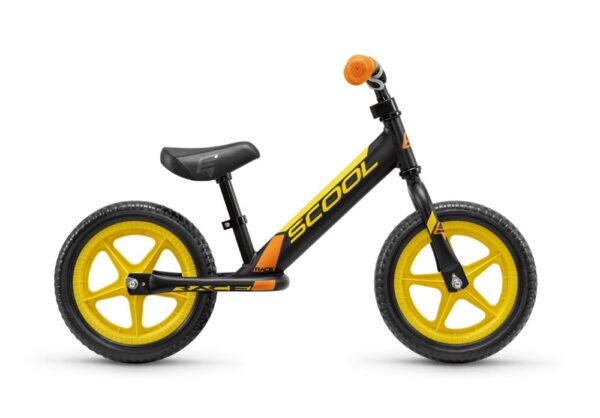 Odrážadlo S’COOL PedeX Race čierno/žlté